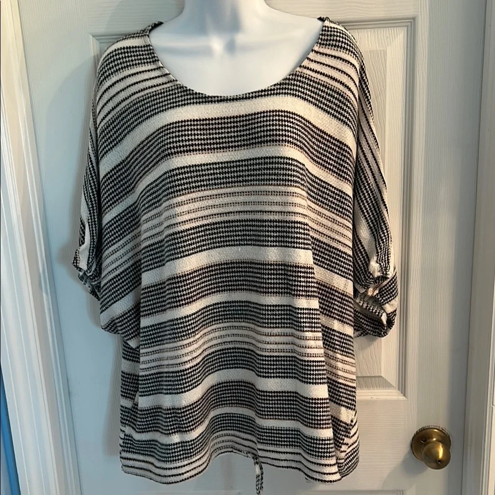 Lavish Black and White Dolman Sleeve Blouse - Picture 1 of 5